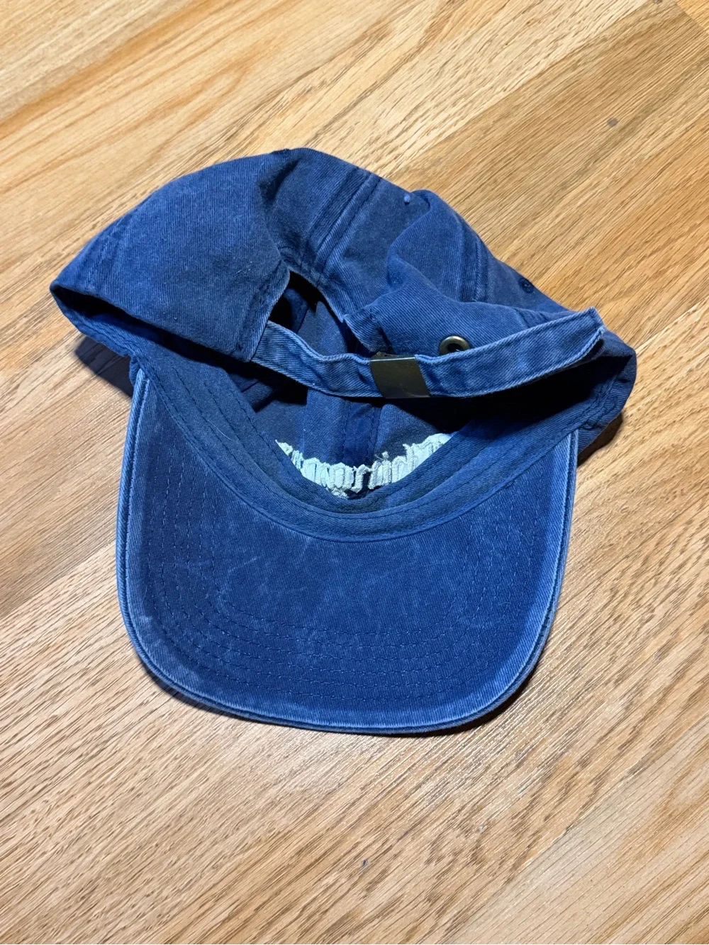 Chingona Embroidered Navy Baseball Cap